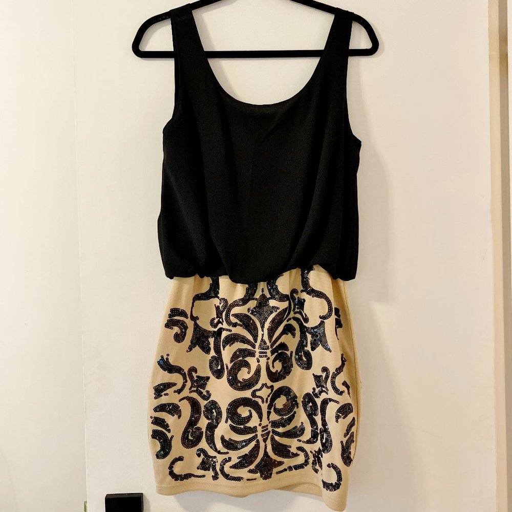 Women's Holiday Papillon Black Dress - Size Small